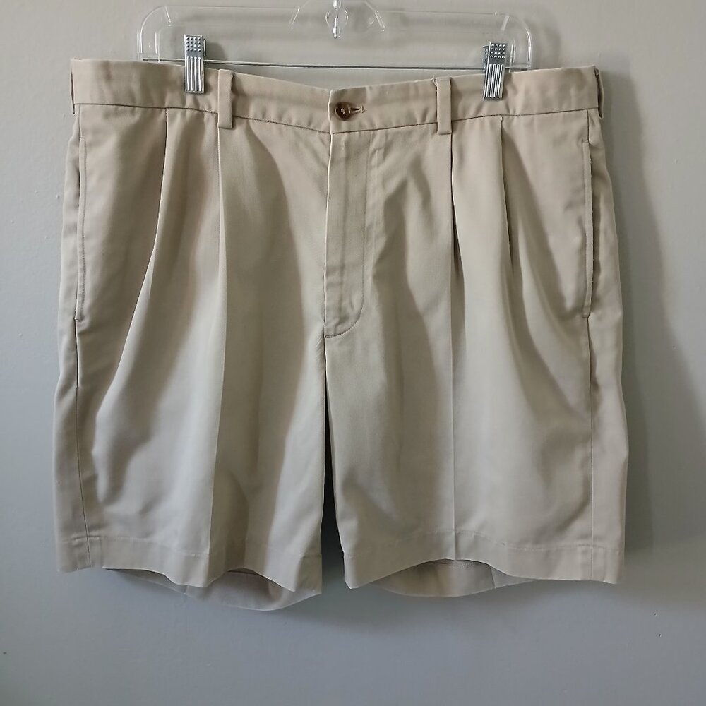 Brooks Brothers‎ Men's Shorts Khaki Chino Flat Front Light Size 38 100% Cotton